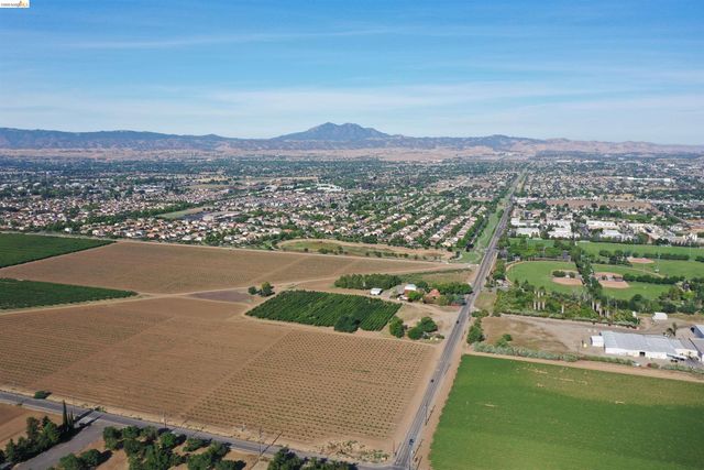4080 Sellers Ave, Brentwood, CA 94513