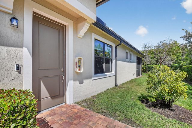 9115 Passiflora Way, Boca Raton, FL 33428