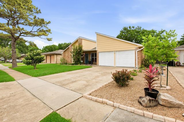 3451 Golders Green Drive, Houston, TX 77082