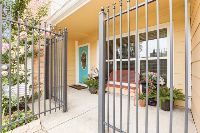 3451 Golders Green Drive, Houston, TX 77082