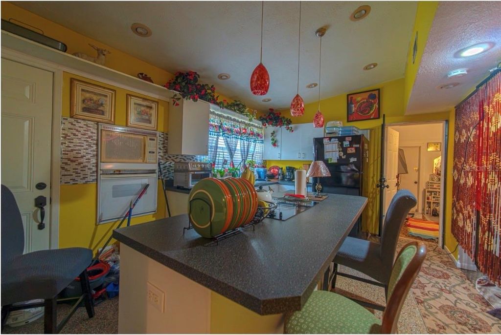 Image 6 of property listing at 6401 RAMIR ROAD, Orlando, FL 32810
