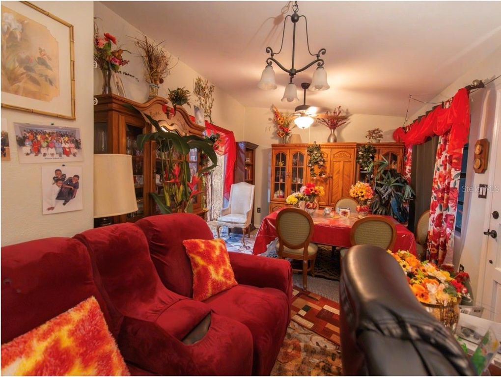 Image 10 of property listing at 6401 RAMIR ROAD, Orlando, FL 32810
