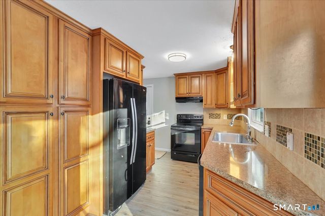 691 Baldwin Avenue, Meriden, CT 06450