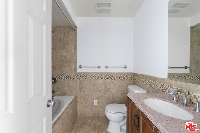 4513 Wawona Street, Los Angeles, CA 90065