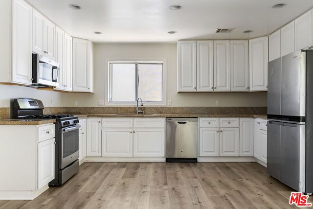 4513 Wawona Street, Los Angeles, CA 90065