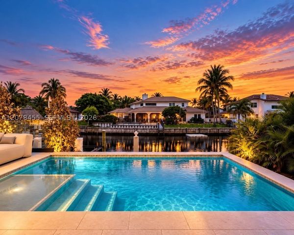 252 SW 14th Pl, Boca Raton, FL 33432