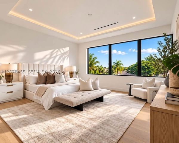 252 SW 14th Pl, Boca Raton, FL 33432