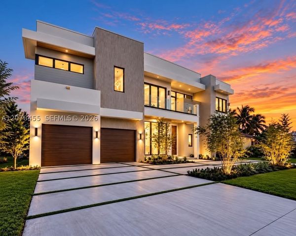 252 SW 14th Pl, Boca Raton, FL 33432