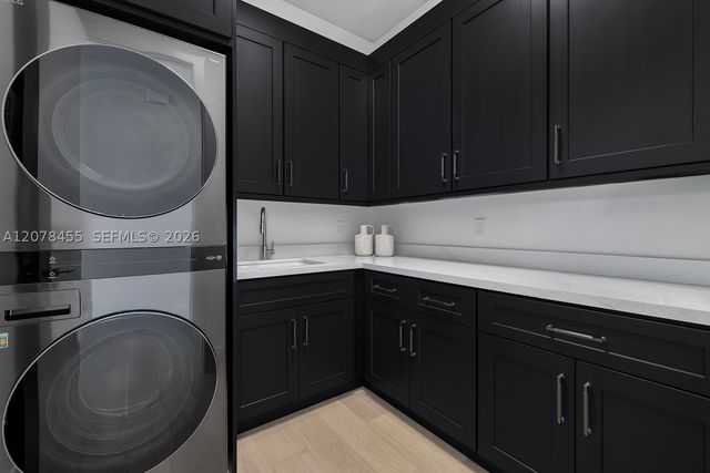 252 SW 14th Pl, Boca Raton, FL 33432