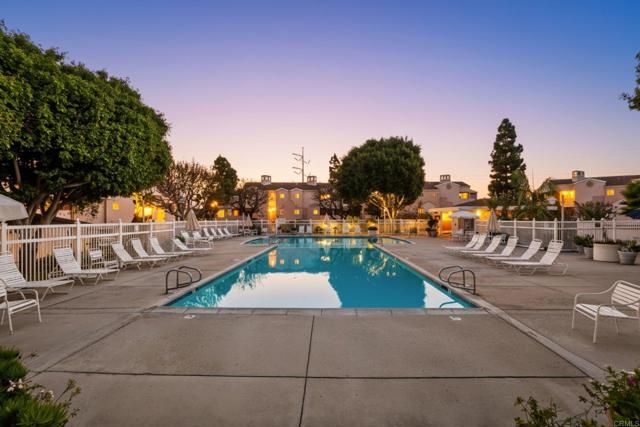 7187 Camino Degrazia 84, San Diego, CA 92111