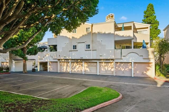 7187 Camino Degrazia 84, San Diego, CA 92111