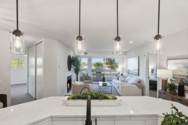 7187 Camino Degrazia 84, San Diego, CA 92111