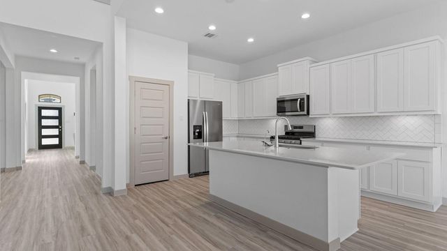 3331 Summercrisp Hollow Lane, Pearland, TX 77581