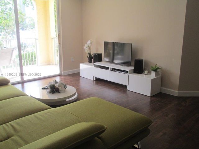 19901 E Country Club Dr 2202, Aventura, FL 33180