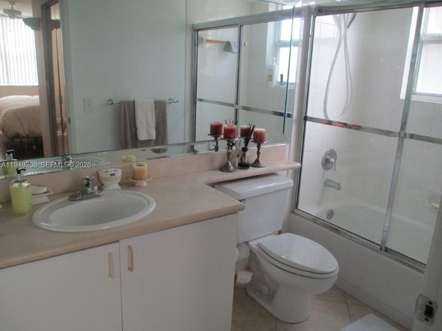 19901 E Country Club Dr 2202, Aventura, FL 33180