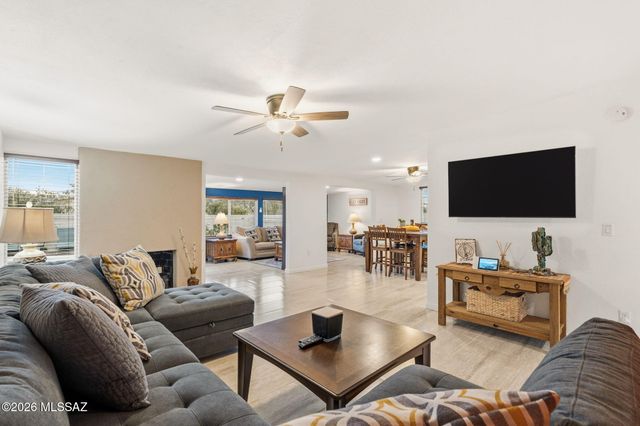 1502 N Dennis Avenue, Tucson, AZ 85715