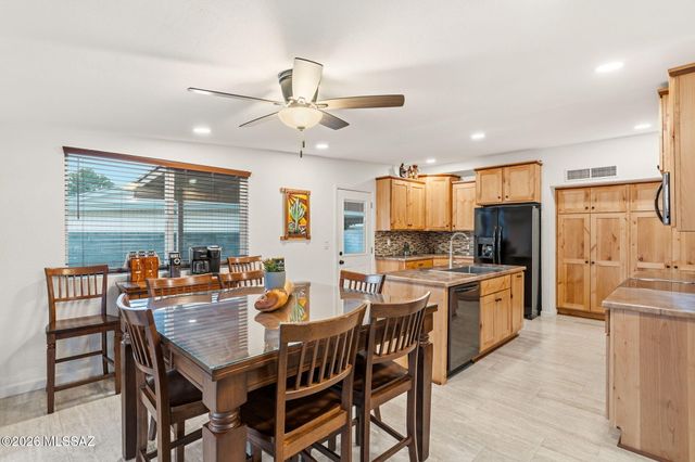 1502 N Dennis Avenue, Tucson, AZ 85715