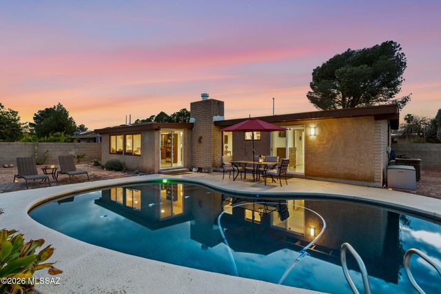 1502 N Dennis Avenue, Tucson, AZ 85715