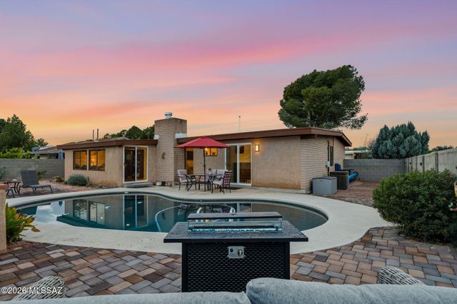 1502 N Dennis Avenue, Tucson, AZ 85715