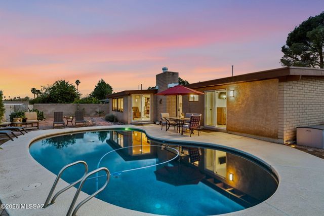 1502 N Dennis Avenue, Tucson, AZ 85715