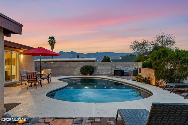 1502 N Dennis Avenue, Tucson, AZ 85715