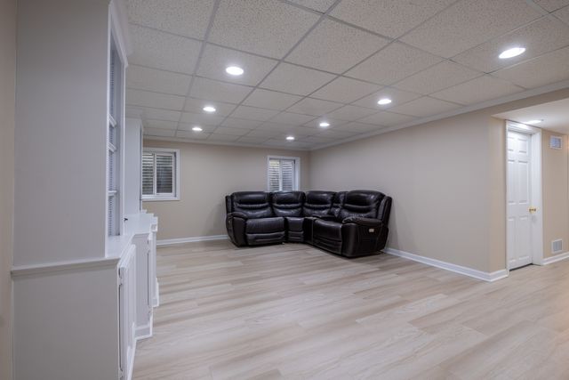 4527 Hatch Lane, Lisle, IL 60532