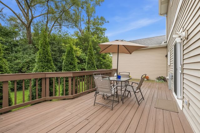 4527 Hatch Lane, Lisle, IL 60532