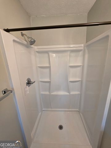 724 Country Club Dr, Monroe, GA 30655