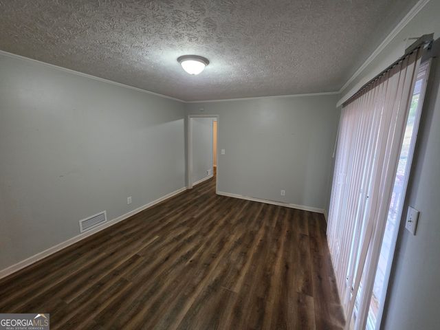 724 Country Club Dr, Monroe, GA 30655