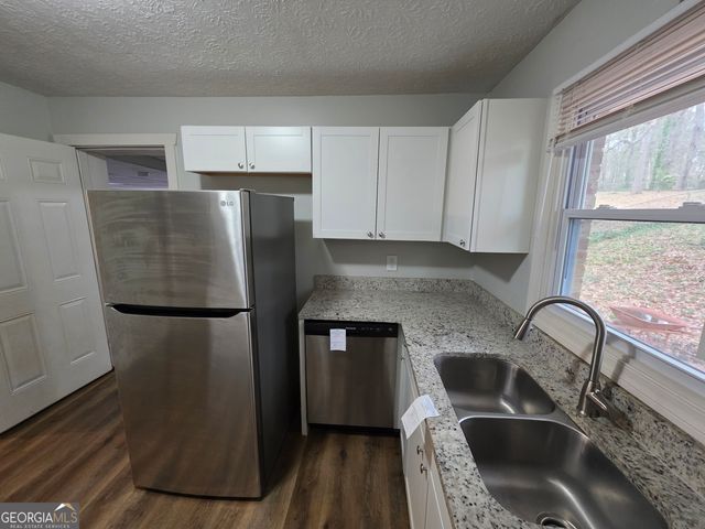 724 Country Club Dr, Monroe, GA 30655