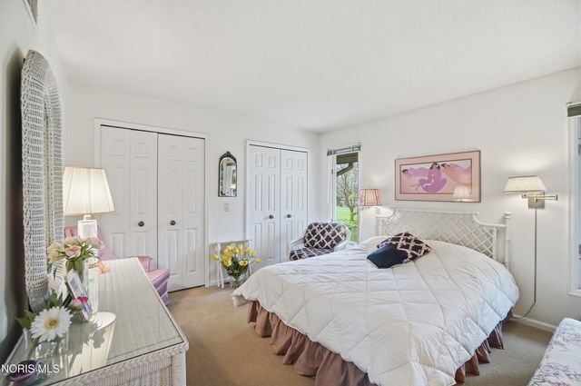 29633 Shelbourne Road, Perrysburg, OH 43551