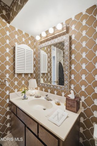 29633 Shelbourne Road, Perrysburg, OH 43551