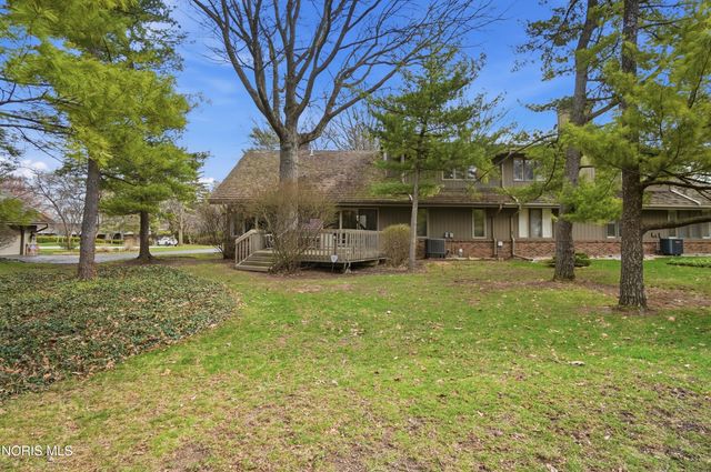 29633 Shelbourne Road, Perrysburg, OH 43551