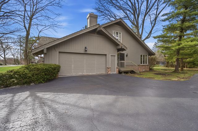 29633 Shelbourne Road, Perrysburg, OH 43551