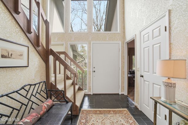 29633 Shelbourne Road, Perrysburg, OH 43551