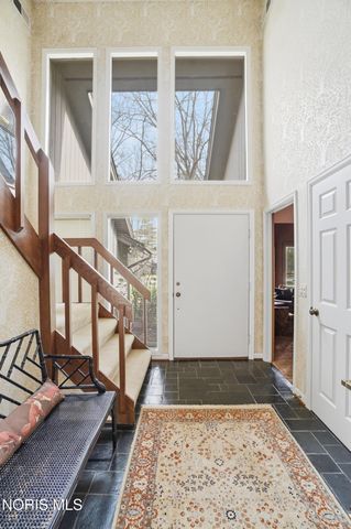 29633 Shelbourne Road, Perrysburg, OH 43551