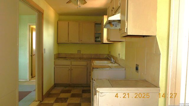 1550 Sea Island, San Antonio, TX 78264