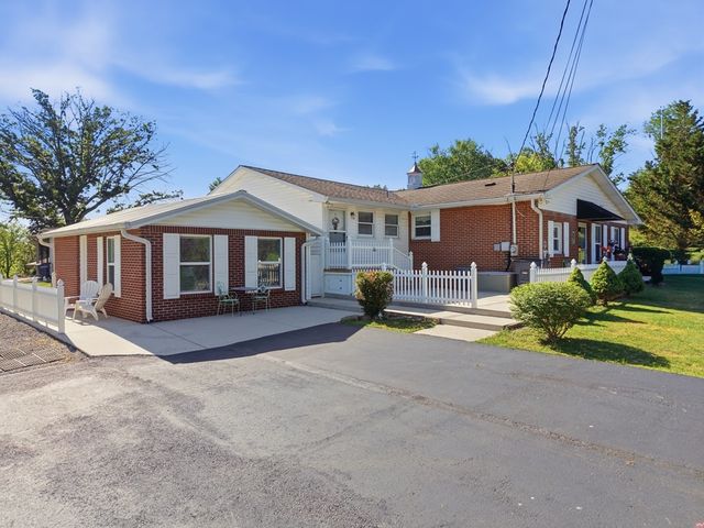 418 Kenway St, Cookeville, TN 38501