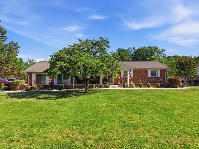 418 Kenway St, Cookeville, TN 38501