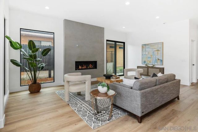 1826 Galveston St, San Diego, CA 92110