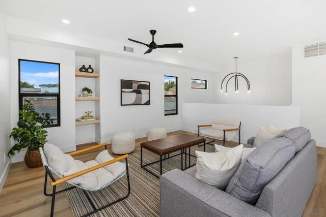 1826 Galveston St, San Diego, CA 92110