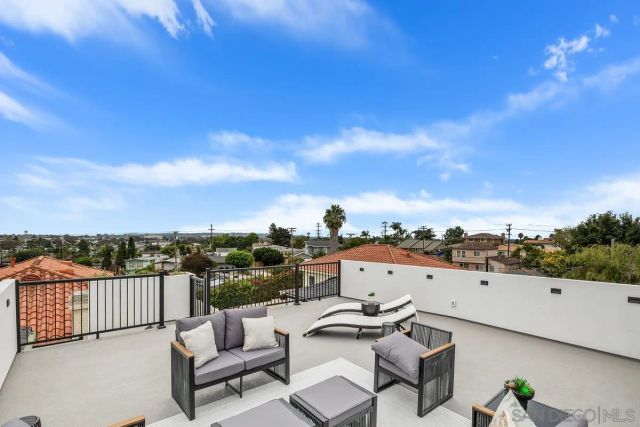 1826 Galveston St, San Diego, CA 92110