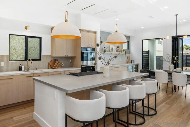 1826 Galveston St, San Diego, CA 92110