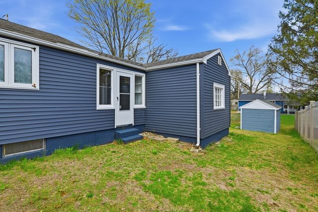 519 Prospect St, Chicopee, MA 01020