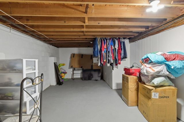 519 Prospect St, Chicopee, MA 01020