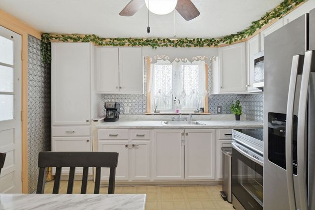 519 Prospect St, Chicopee, MA 01020