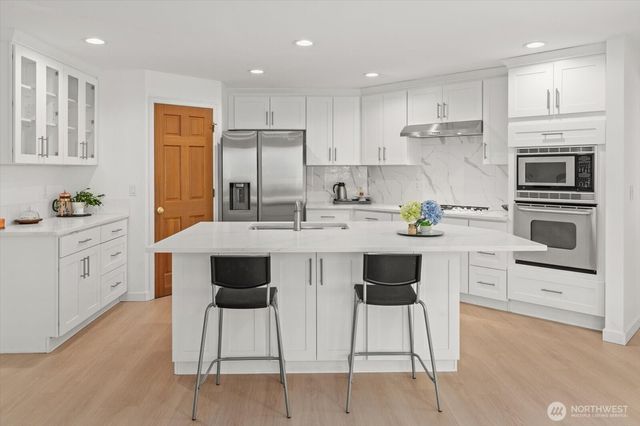 10618 176TH Court NE, Redmond, WA 98052