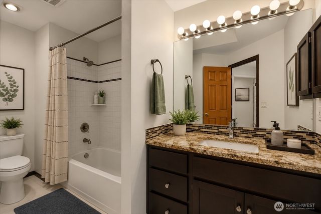 10618 176TH Court NE, Redmond, WA 98052
