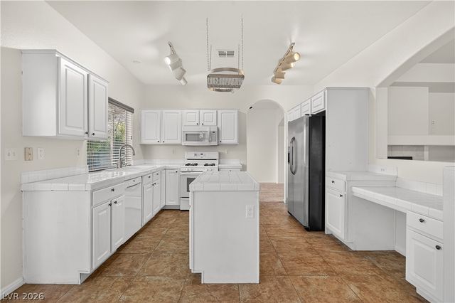 8521 Gold Flash Avenue, Las Vegas, NV 89129