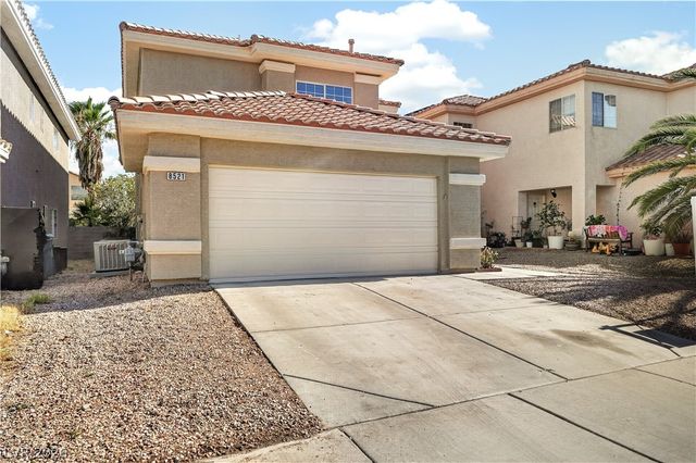 8521 Gold Flash Avenue, Las Vegas, NV 89129